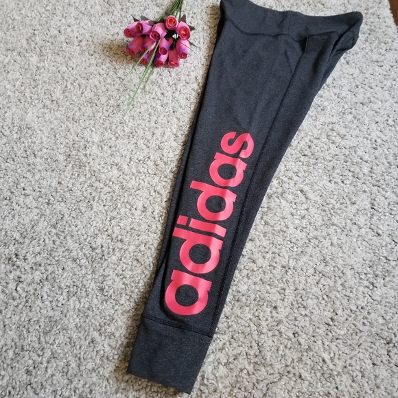 Adidas sport essentials grey leggings Size small - Picture 4 of 8